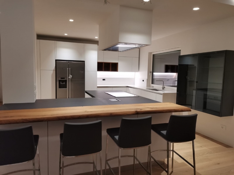 bifamiliare, ristrutturazione, resana, treviso, impresa edile, arredamento, interni